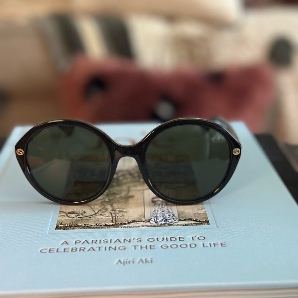Gucci Black Sunglasses